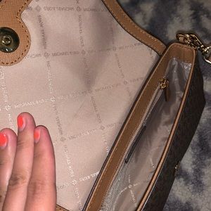 Michael Kors Bags - Michael Kors crossbody bag Michael Kors Bags - Michael Kors crossbody bag